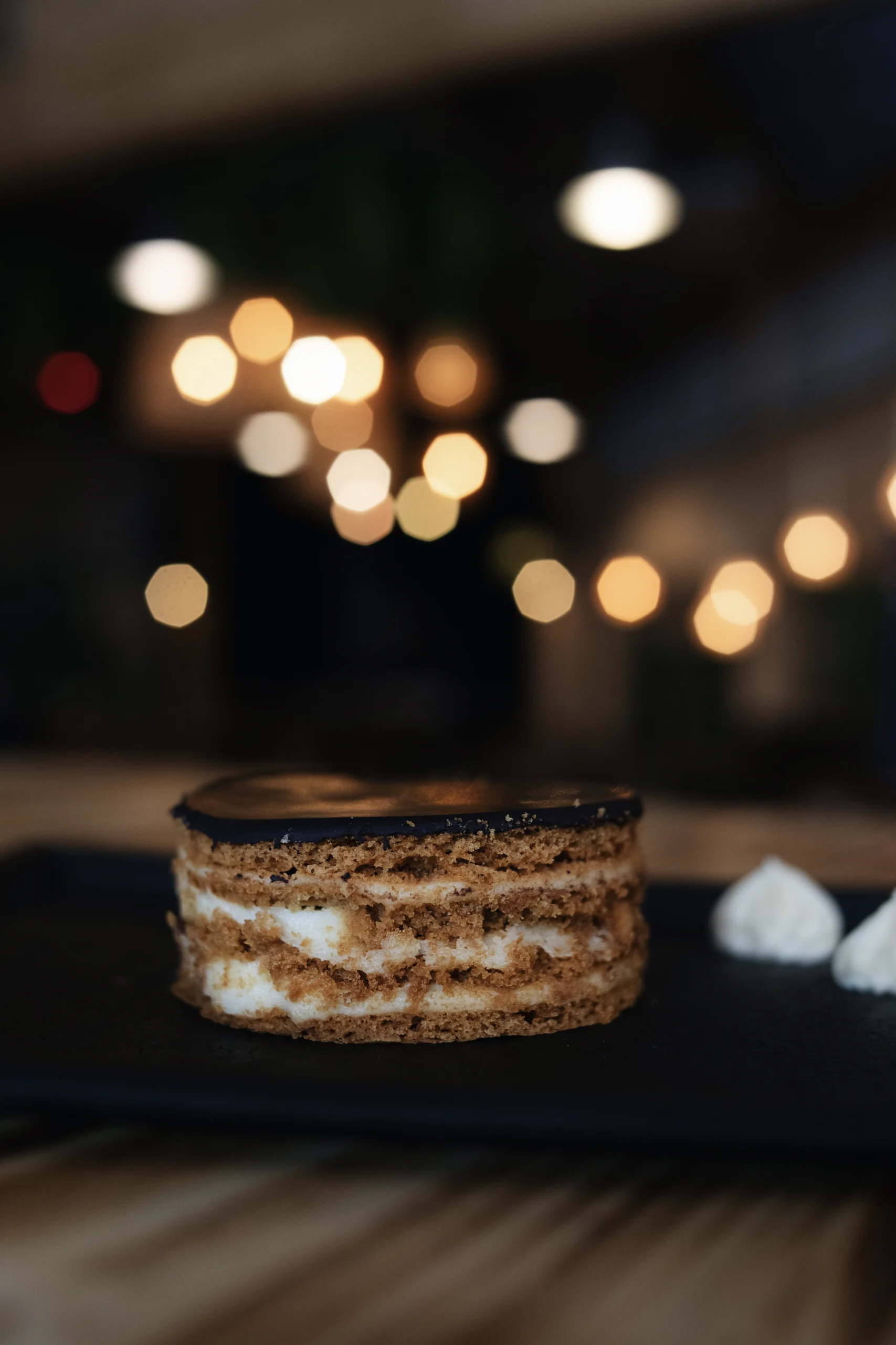Photo d'un dessert gourmand, réalisé par Nolwenn Biannic, photographe pour professionnels et culinaire à Hyères