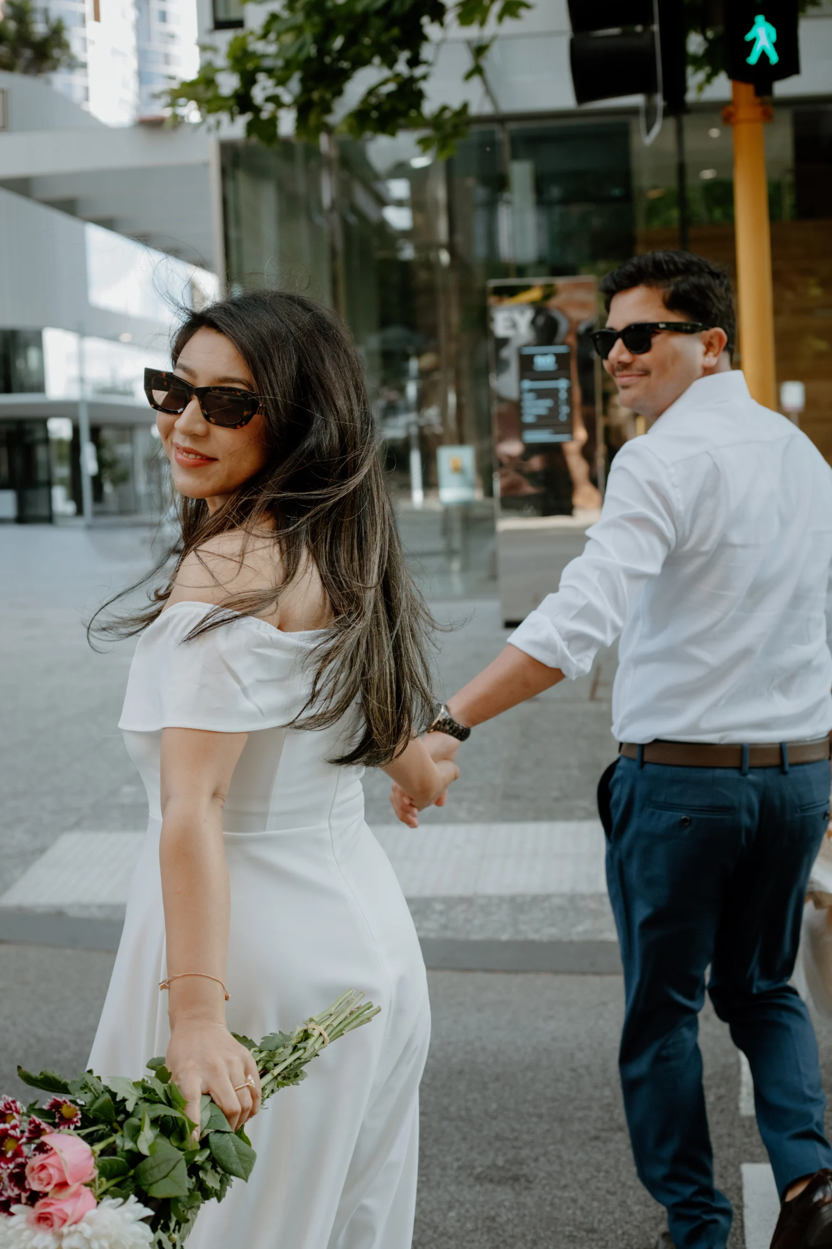 Des photos éditoriale et paparazzis pour votre séance photo engagement